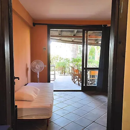Inviting In Sant Irene Torre Vecchia With Garden * San Costantino